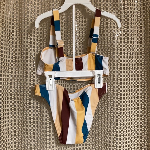 Girls Roxy bikini - Picture 2 of 6